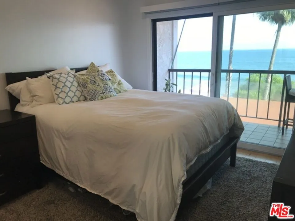 26666 SEAGULL WAY #C202 Malibu, CA 90265
