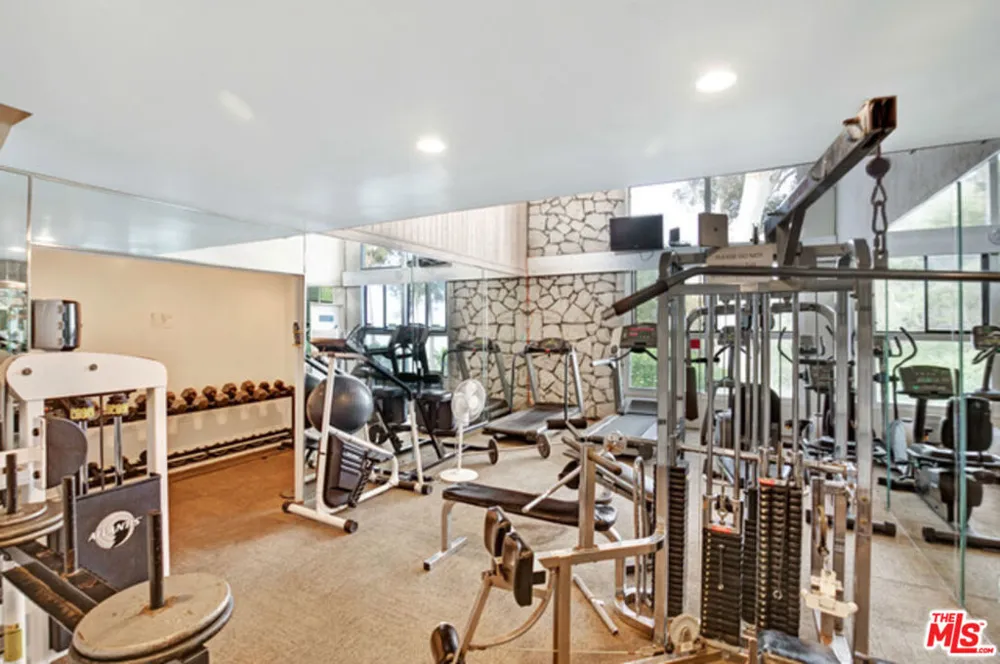 26666 SEAGULL WAY #C202 Malibu, CA 90265