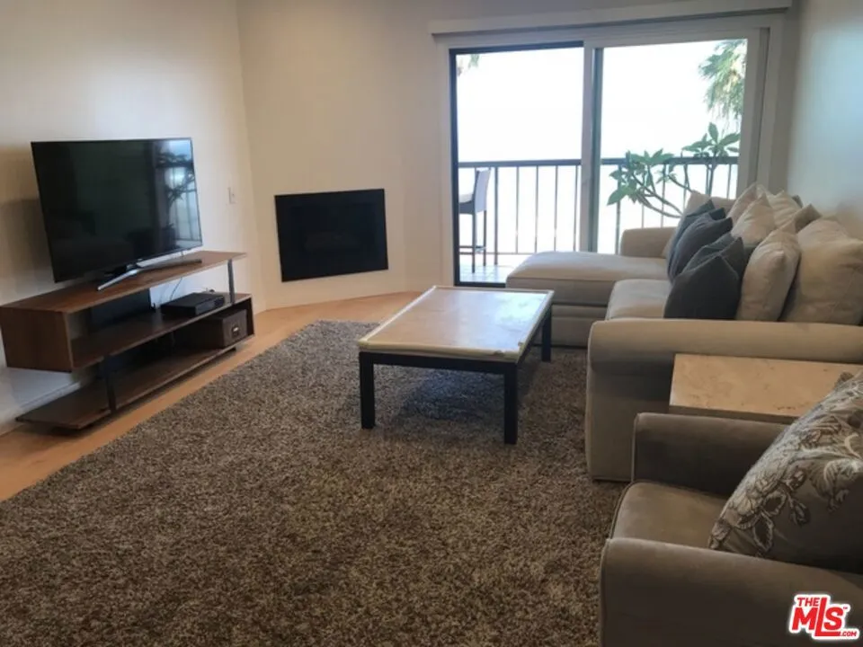 26666 SEAGULL WAY #C202 Malibu, CA 90265