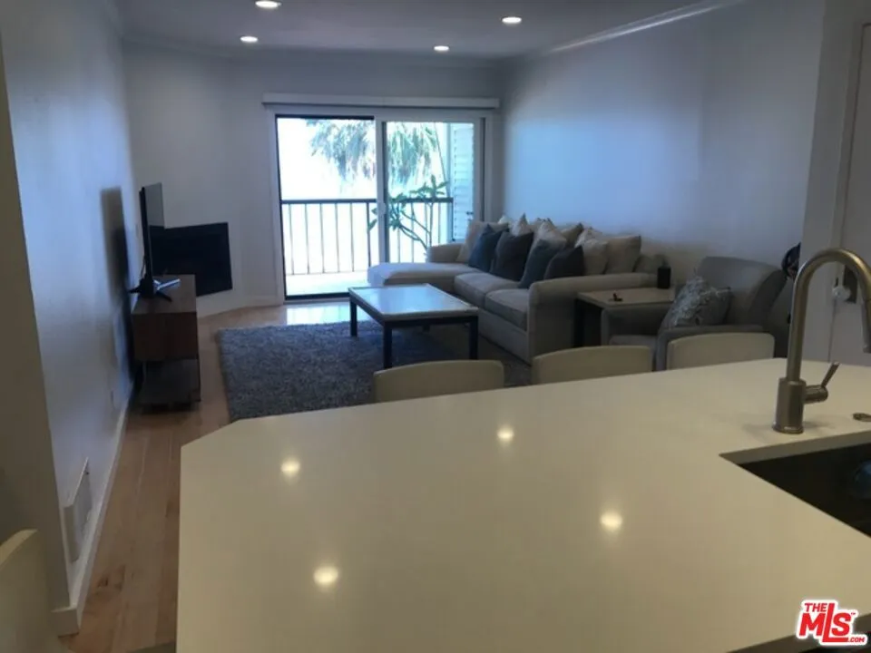 26666 SEAGULL WAY #C202 Malibu, CA 90265