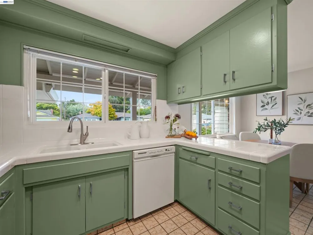38660 Kimbro St Fremont, CA 94536