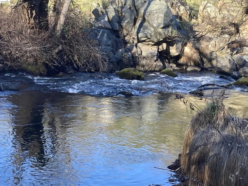 6647 Cane Lane Valley Springs, CA 95252
