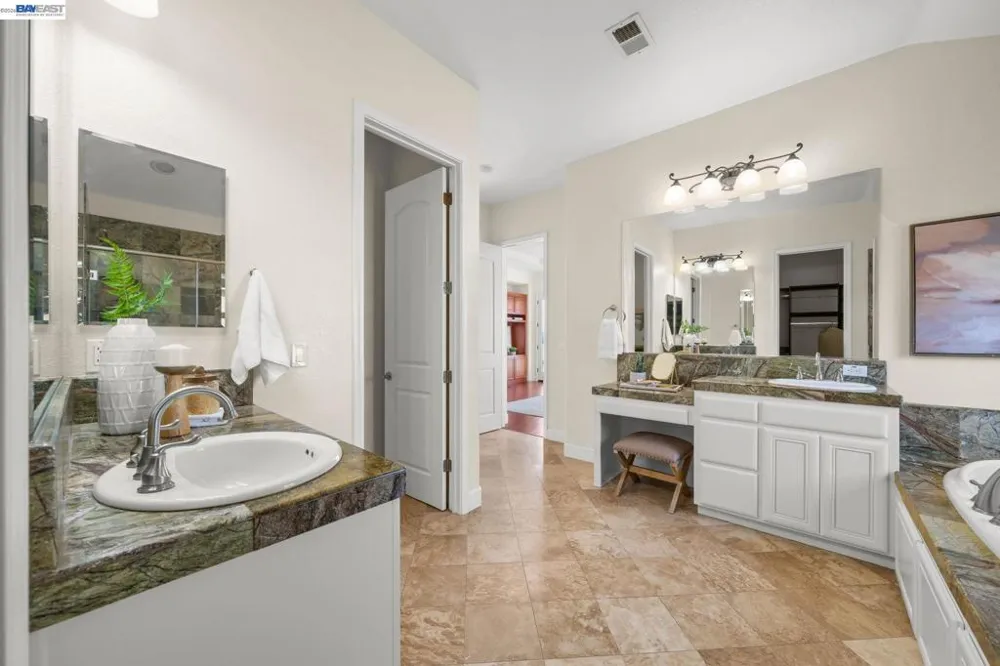 1121 Newhaven Pl Concord, CA 94518