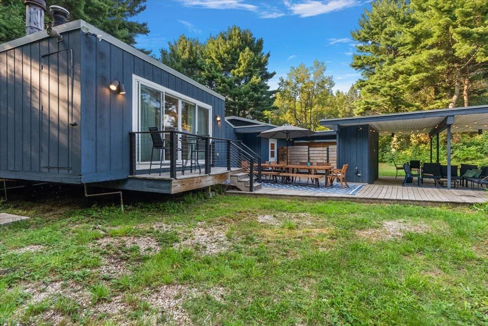 18830 77th Street South Haven, MI 49090