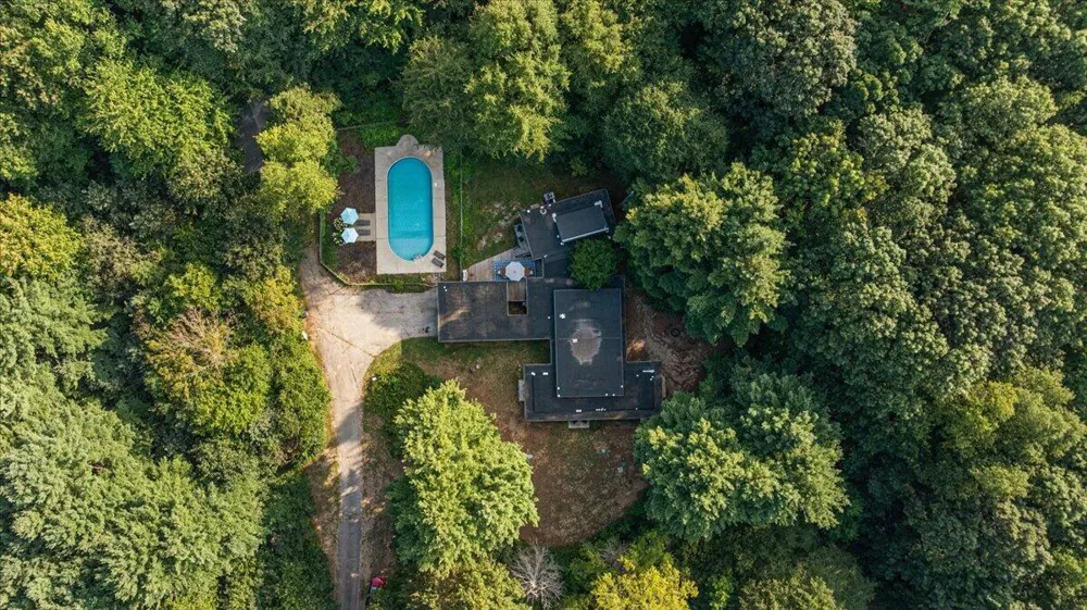 18830 77th Street South Haven, MI 49090