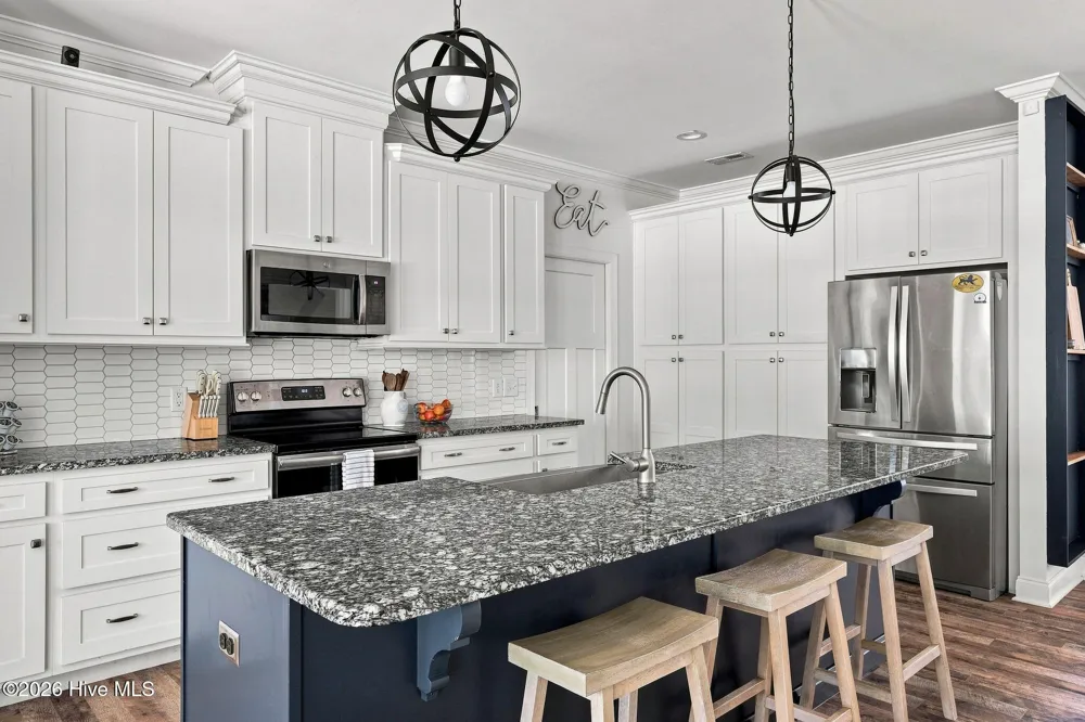 115 Cambridge Lane Seven Lakes, NC 27376