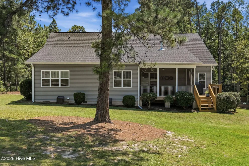 115 Cambridge Lane Seven Lakes, NC 27376