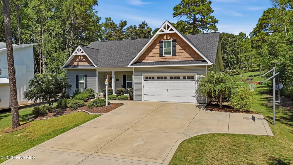 115 Cambridge Lane Seven Lakes, NC 27376