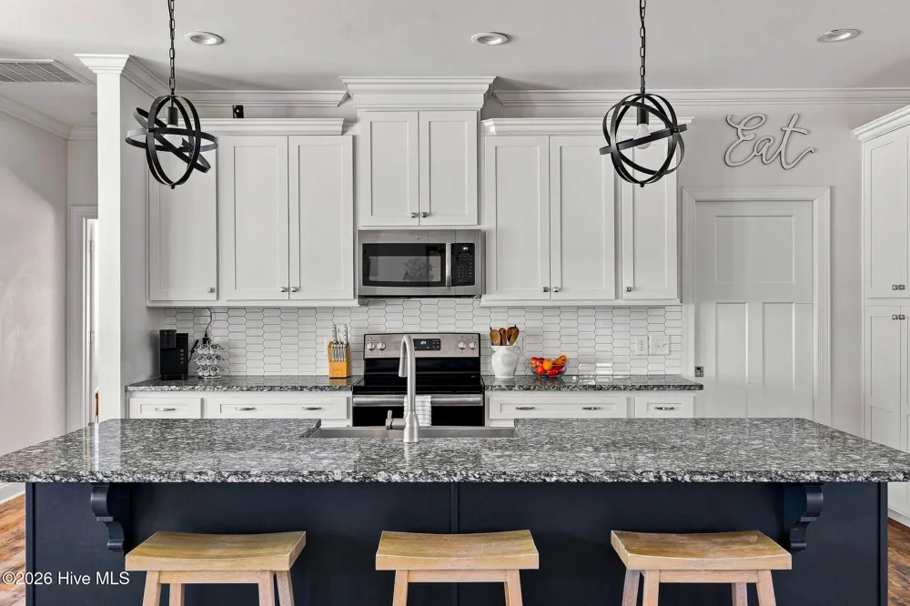 115 Cambridge Lane Seven Lakes, NC 27376