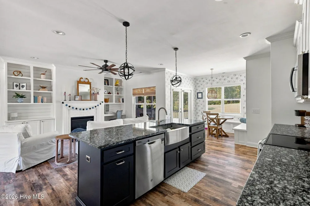 115 Cambridge Lane Seven Lakes, NC 27376