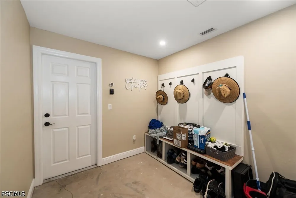 Leavitt Road Alva, FL 33920