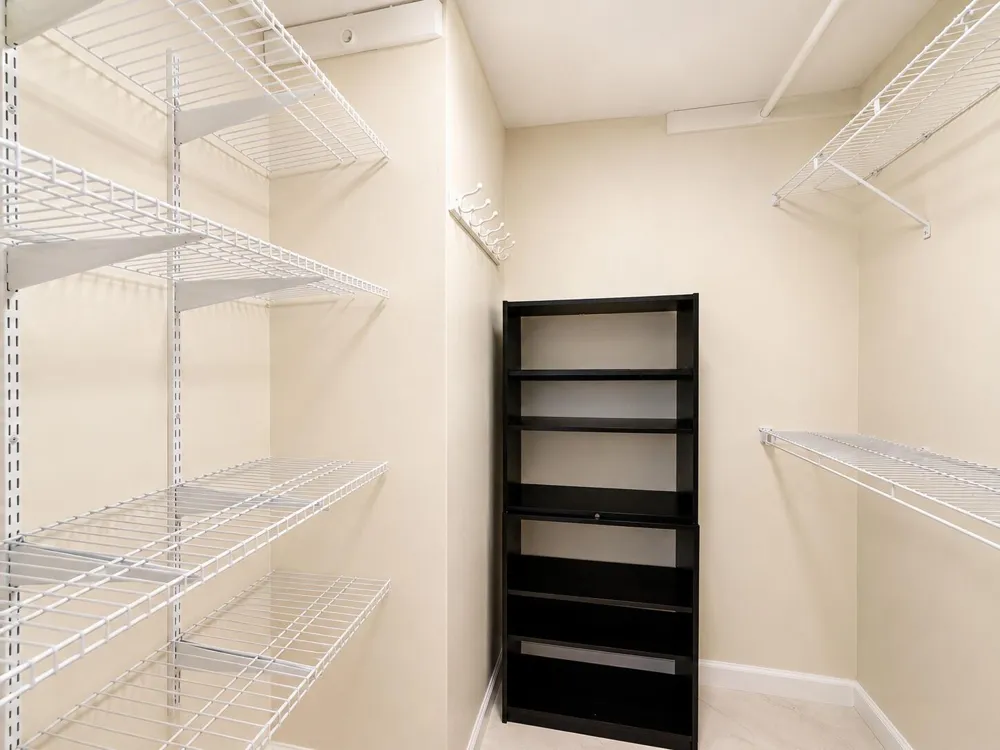 9411 Hollybrook Lake Drive #309 Pembroke Pines, FL 33025