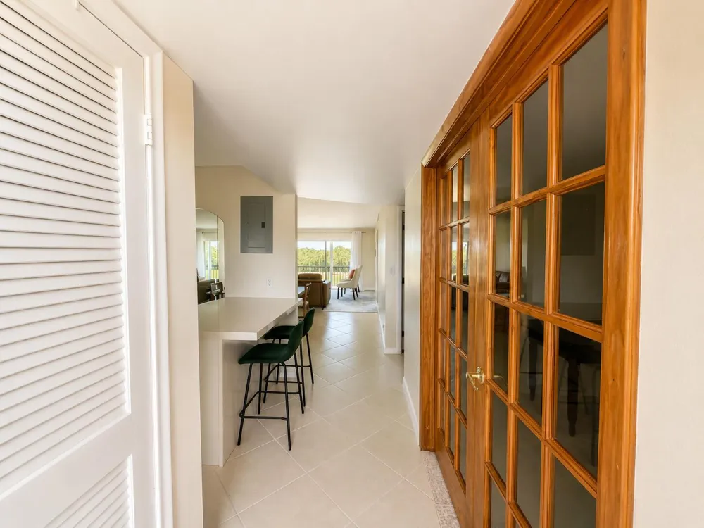 9411 Hollybrook Lake Drive #309 Pembroke Pines, FL 33025