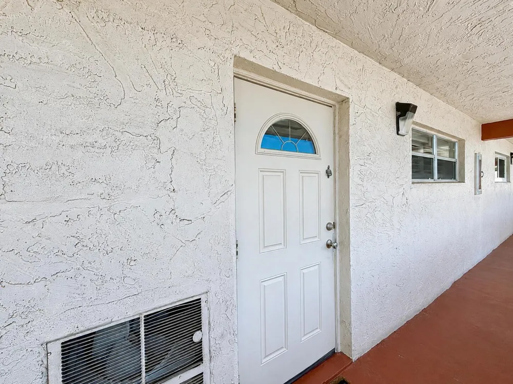 9411 Hollybrook Lake Drive #309 Pembroke Pines, FL 33025