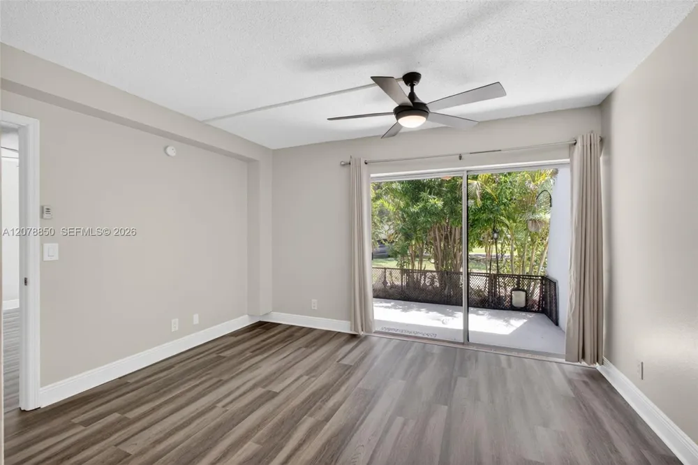 725 Hummingbird Way #109 North Palm Beach, FL 33408