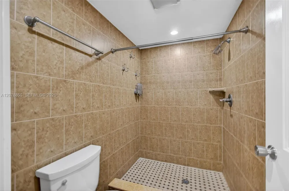 725 Hummingbird Way #109 North Palm Beach, FL 33408