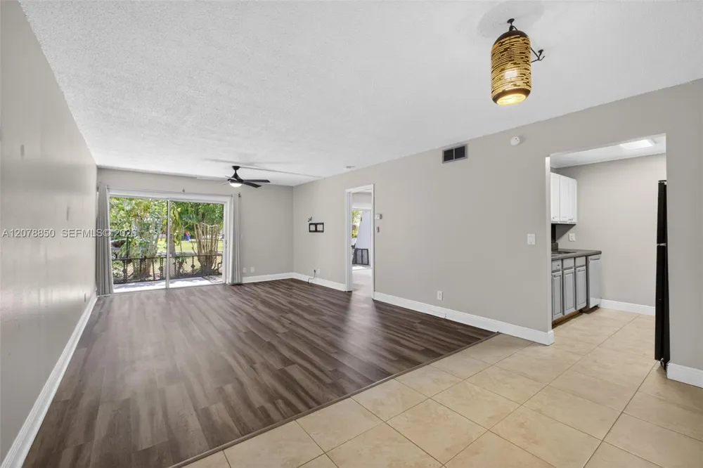 725 Hummingbird Way #109 North Palm Beach, FL 33408