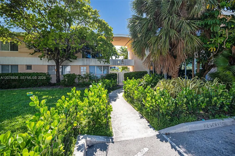 9400 E Bay Harbor Dr #3 Bay Harbor Islands, FL 33154