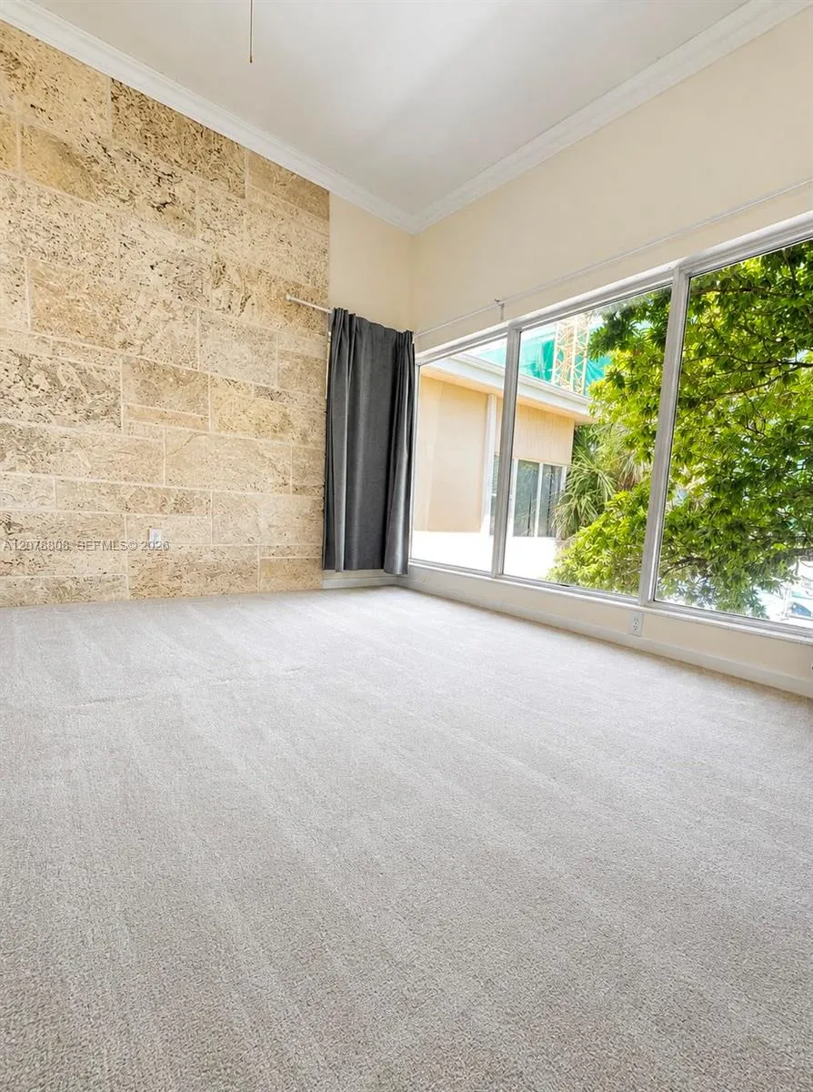 9400 E Bay Harbor Dr #3 Bay Harbor Islands, FL 33154