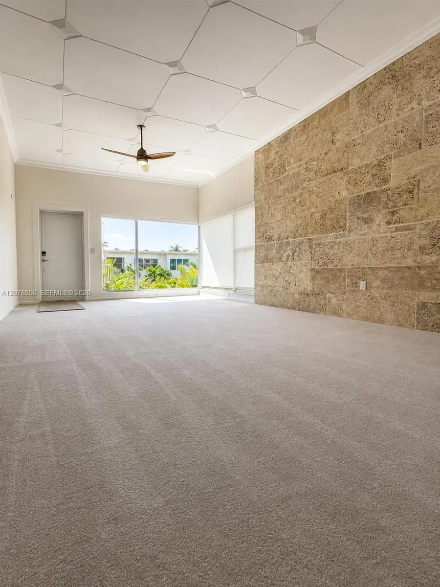 9400 E Bay Harbor Dr #3 Bay Harbor Islands, FL 33154