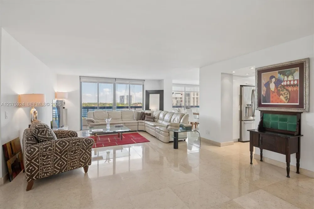 3500 Mystic Pointe Dr #805 Aventura, FL 33180