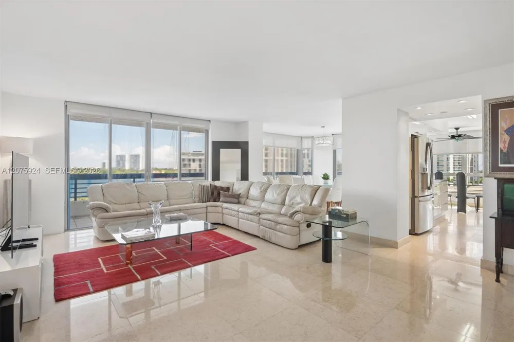 3500 Mystic Pointe Dr #805 Aventura, FL 33180