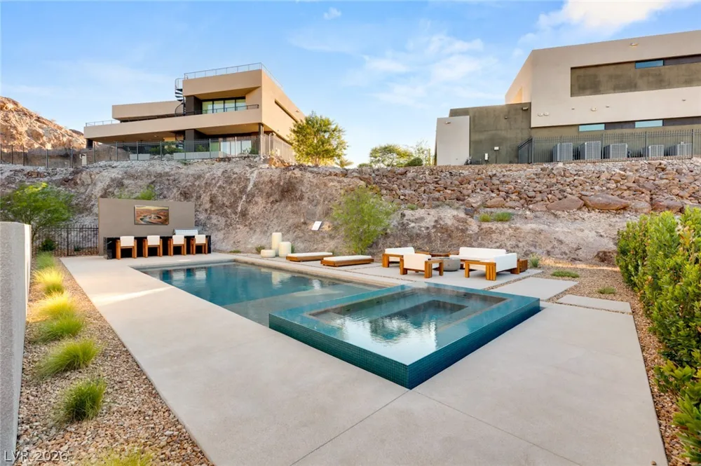625 Sleeping Dragon Drive Henderson, NV 89012