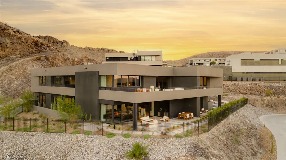 625 Sleeping Dragon Drive Henderson, NV 89012