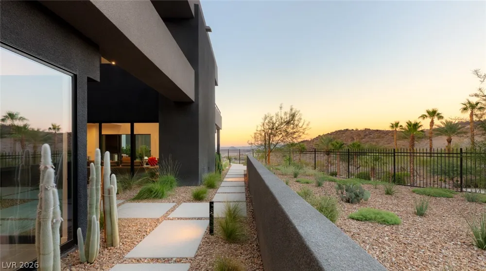 625 Sleeping Dragon Drive Henderson, NV 89012