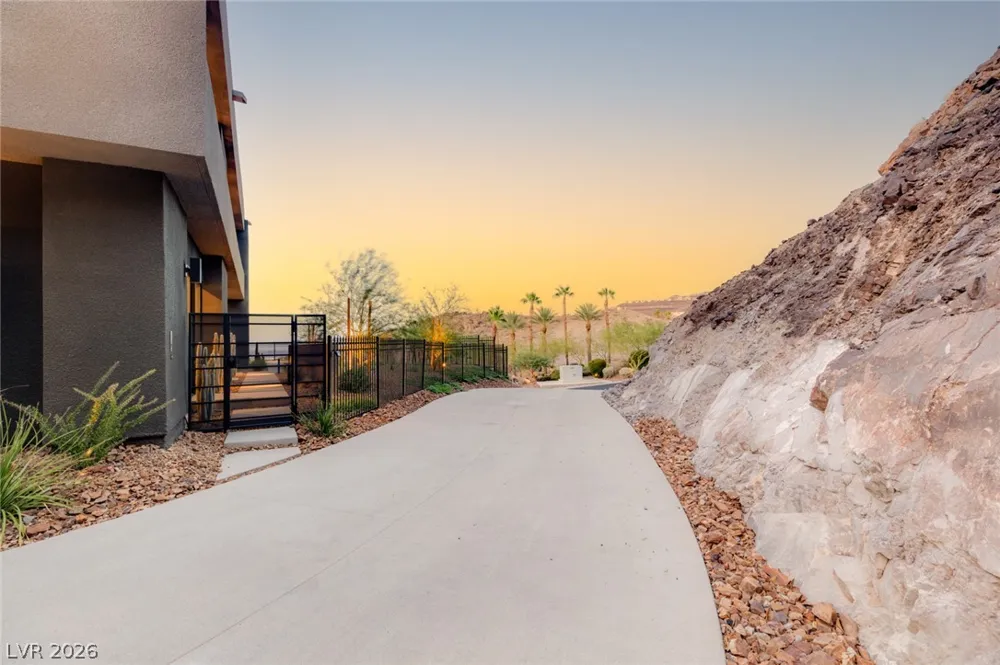 625 Sleeping Dragon Drive Henderson, NV 89012