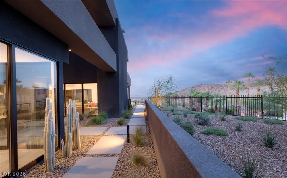 625 Sleeping Dragon Drive Henderson, NV 89012