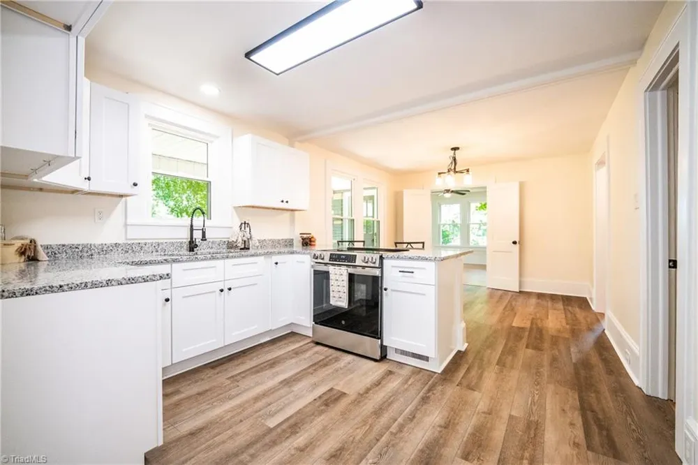 1224 Glenwood Avenue Salisbury, NC 28146
