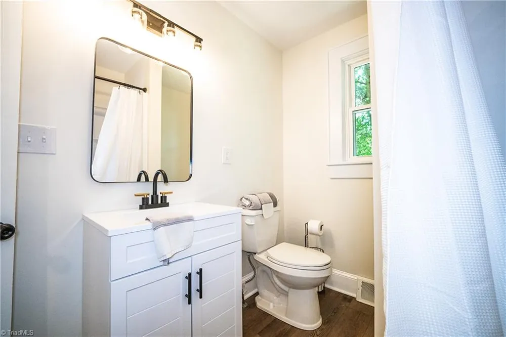 1224 Glenwood Avenue Salisbury, NC 28146