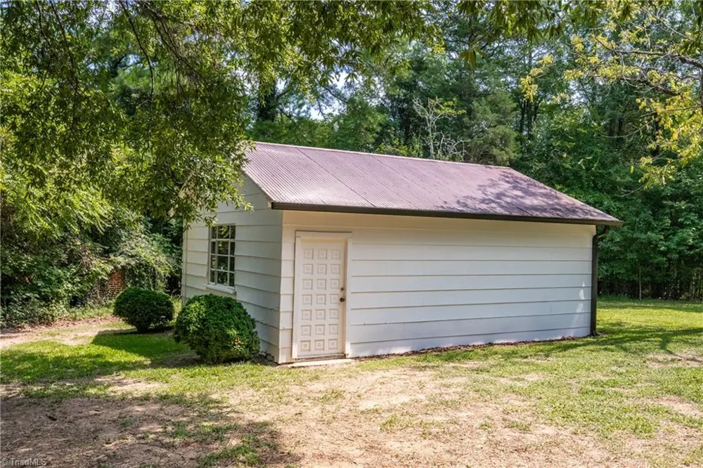 1224 Glenwood Avenue Salisbury, NC 28146