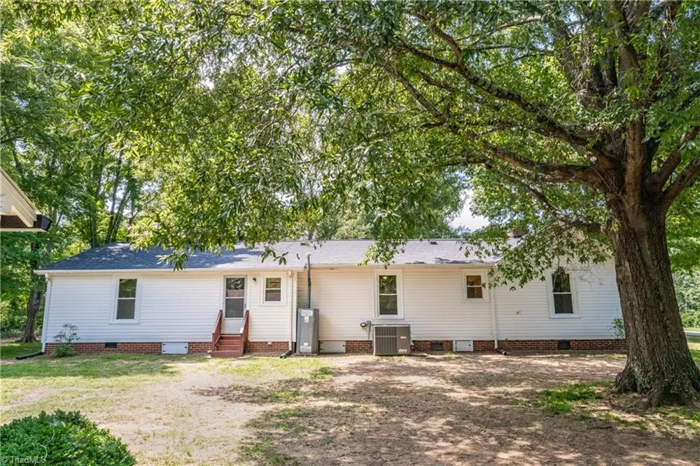 1224 Glenwood Avenue Salisbury, NC 28146