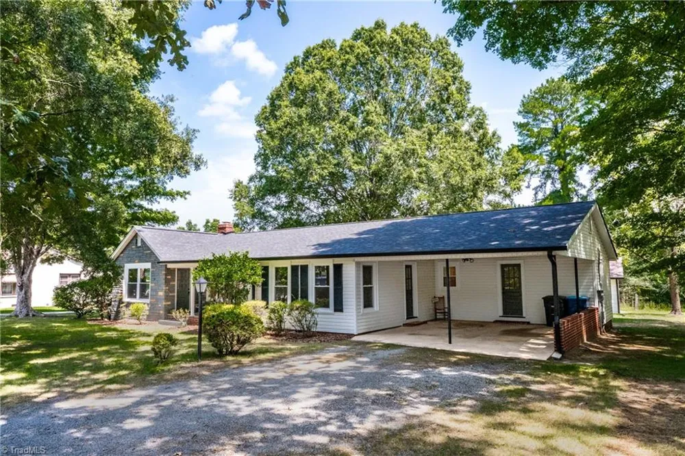 1224 Glenwood Avenue Salisbury, NC 28146