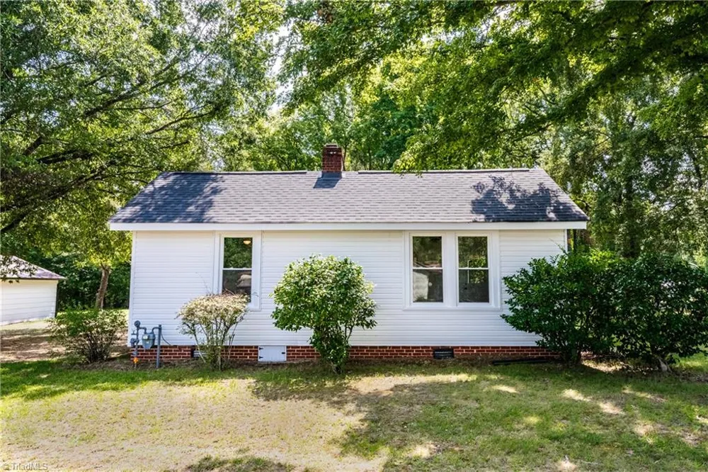 1224 Glenwood Avenue Salisbury, NC 28146