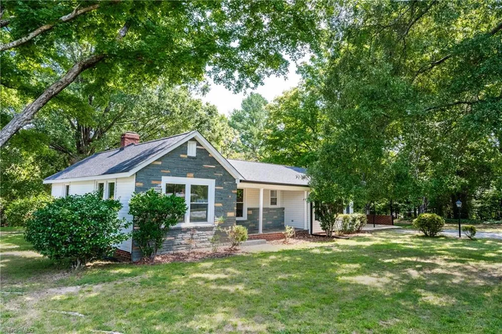 1224 Glenwood Avenue Salisbury, NC 28146