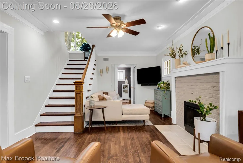 118 Rhode Island Avenue Royal Oak City, MI 48067