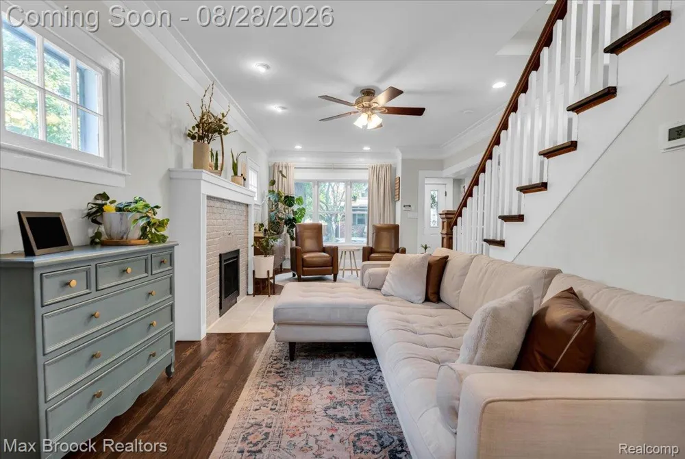 118 Rhode Island Avenue Royal Oak City, MI 48067