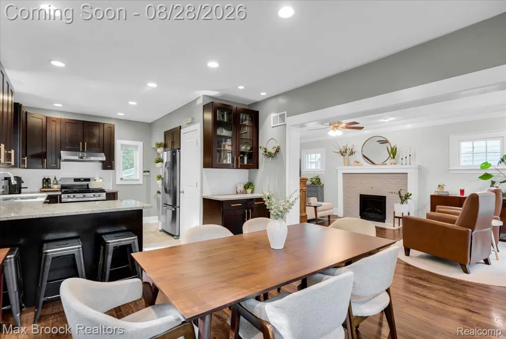118 Rhode Island Avenue Royal Oak City, MI 48067