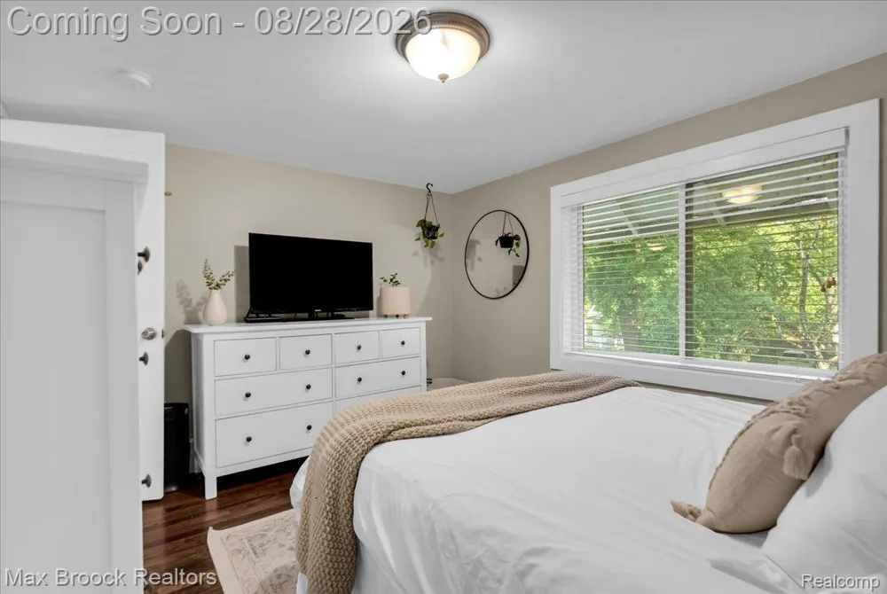 118 Rhode Island Avenue Royal Oak City, MI 48067