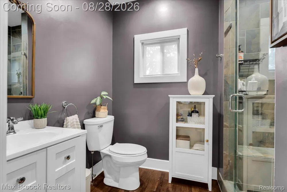 118 Rhode Island Avenue Royal Oak City, MI 48067