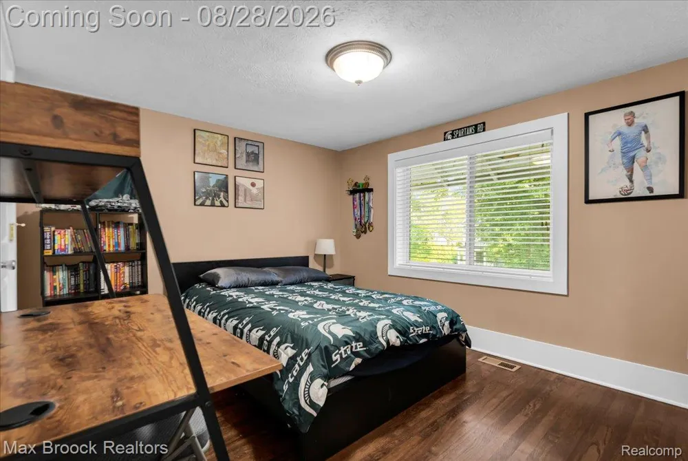 118 Rhode Island Avenue Royal Oak City, MI 48067