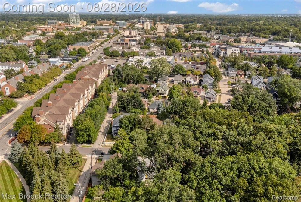 118 Rhode Island Avenue Royal Oak City, MI 48067