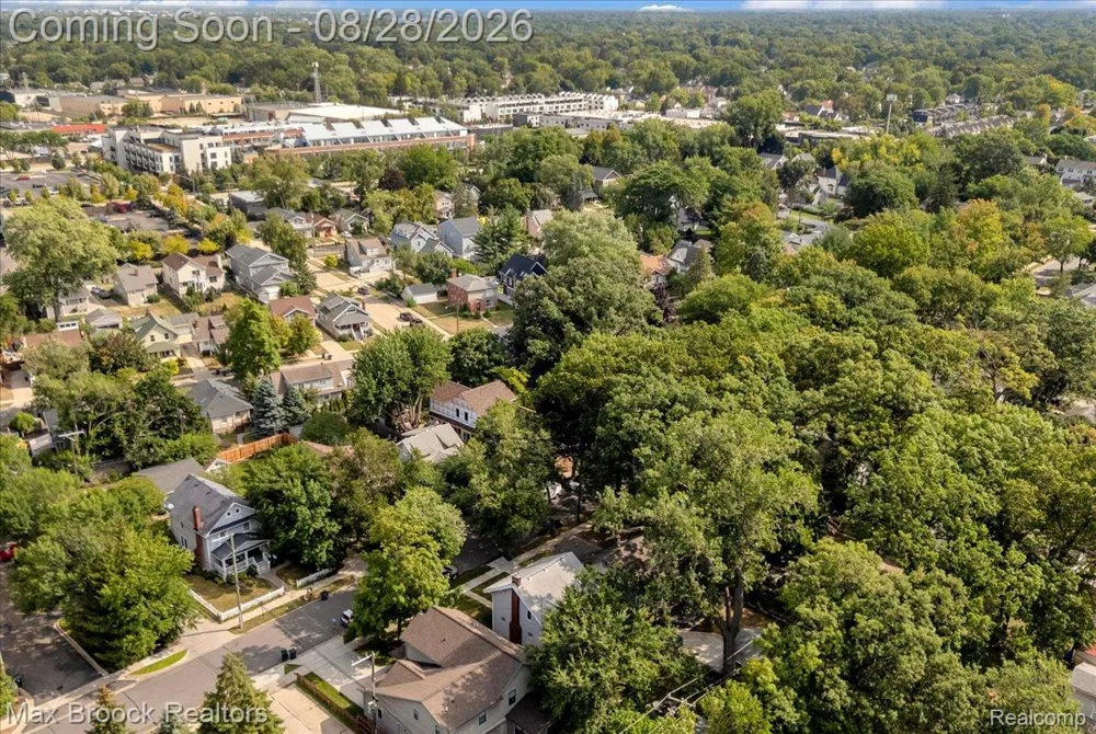 118 Rhode Island Avenue Royal Oak City, MI 48067