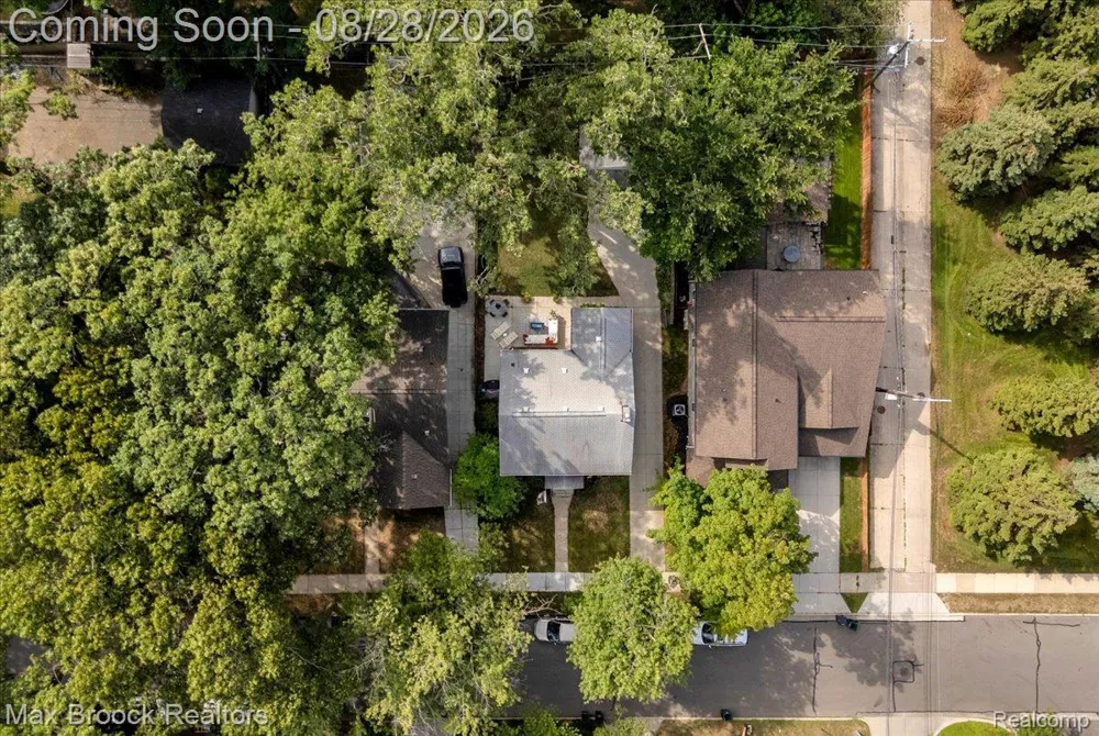 118 Rhode Island Avenue Royal Oak City, MI 48067
