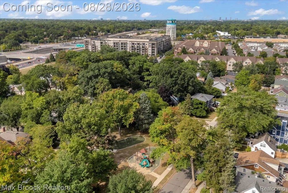 118 Rhode Island Avenue Royal Oak City, MI 48067