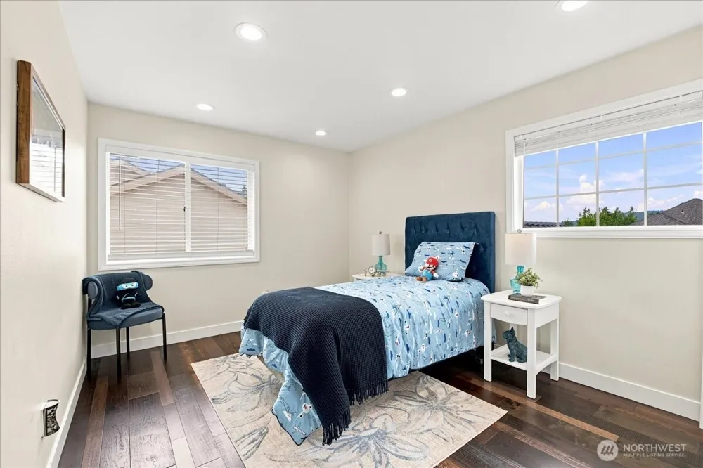 7525 120th Place SE Newcastle, WA 98056