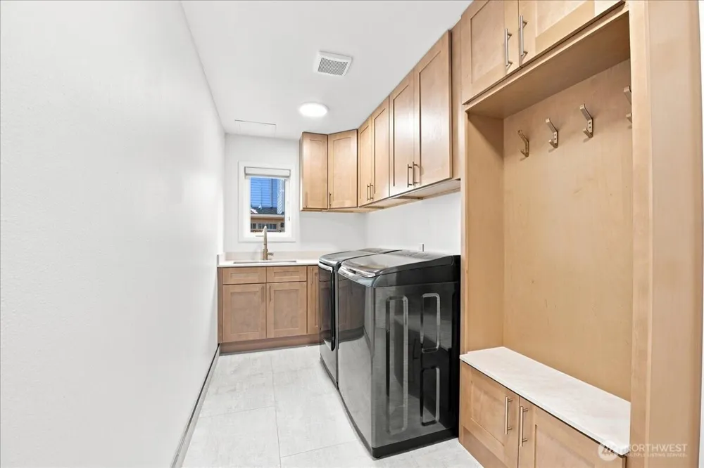 7525 120th Place SE Newcastle, WA 98056